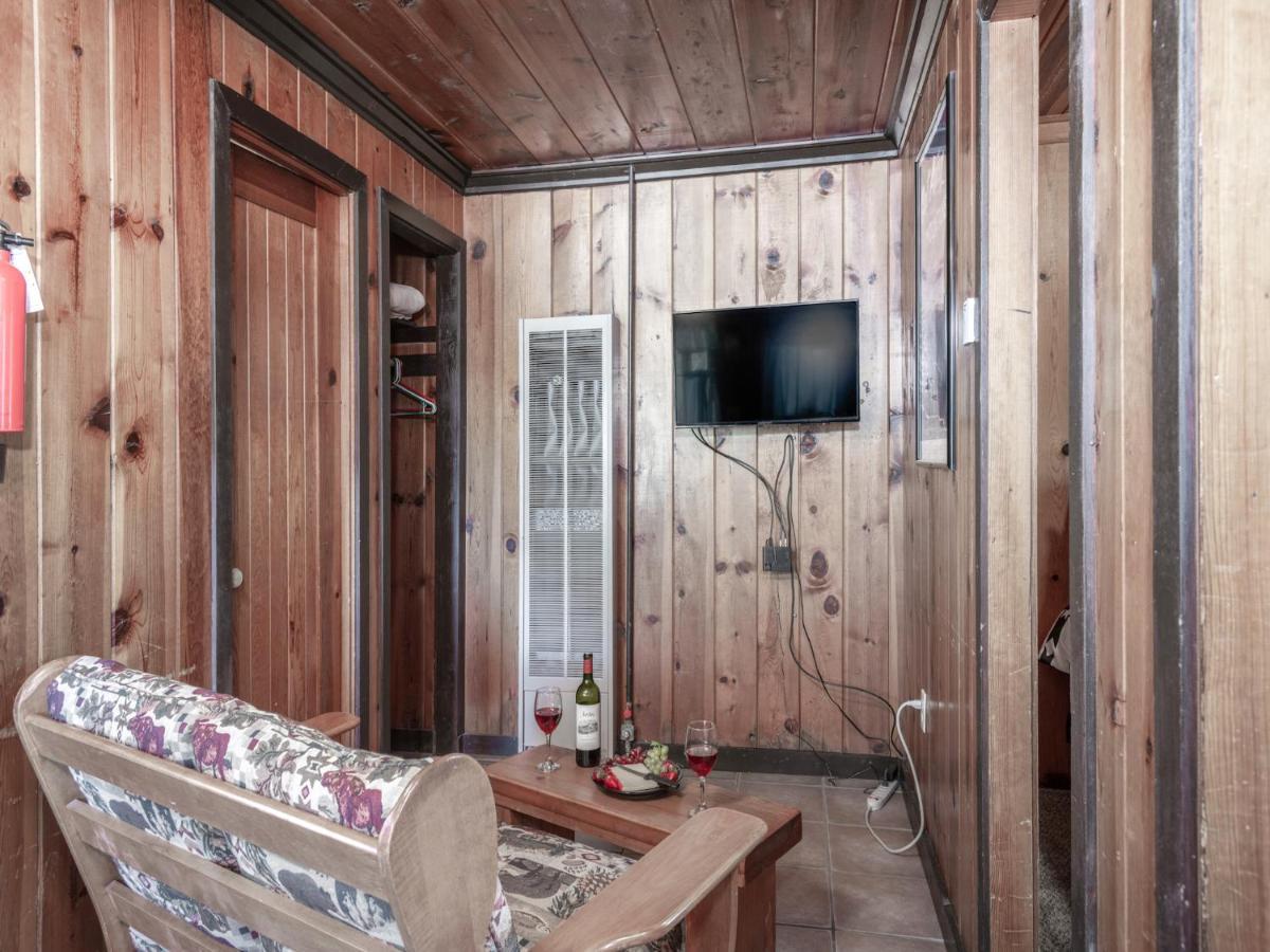 Tiny Two, 2 Bedrooms, Midtown, Sleeps 4 Руідозо Екстер'єр фото